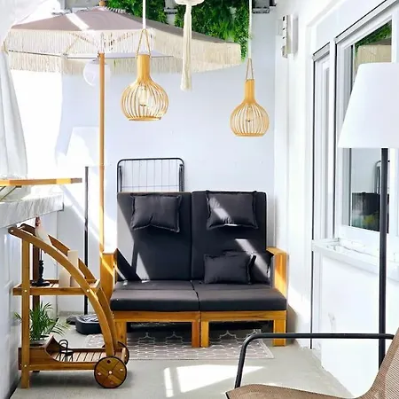 Urban Jungle Riesiger Balkon Parken Arbeitsplatz Lägenhet Offenbach am Main