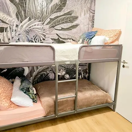 Urban Jungle Riesiger Balkon Parken Arbeitsplatz Lägenhet *