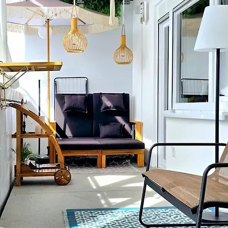 Urban Jungle Riesiger Balkon Parken Arbeitsplatz