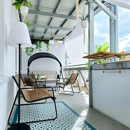Urban Jungle Riesiger Balkon Parken Arbeitsplatz