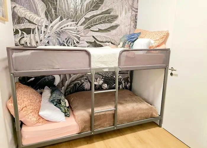 Urban Jungle Riesiger Balkon Parken Arbeitsplatz 公寓 *