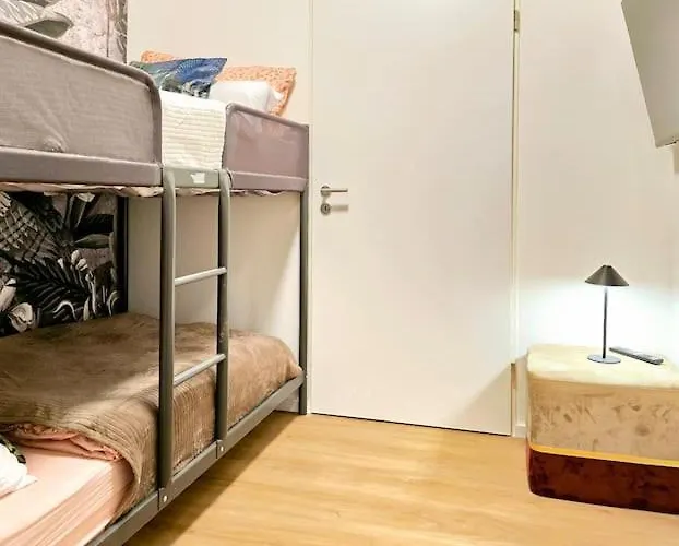 Urban Jungle Riesiger Balkon Parken Arbeitsplatz * 奥芬巴赫